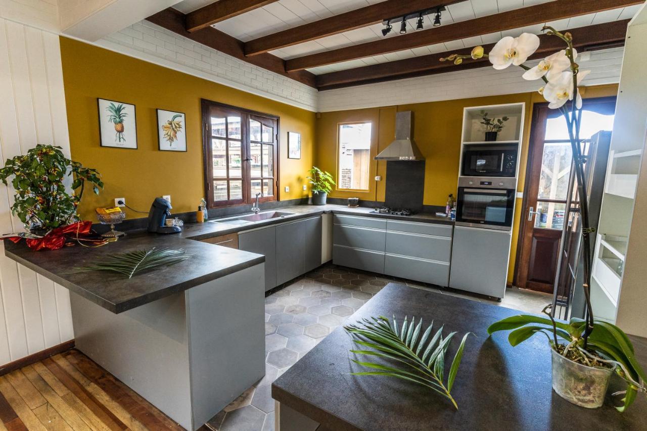 Magnifique Villa Creole Villa Ti Bout Bois Avec Cheminee Au Tevelave Les Avirons Exteriér fotografie
